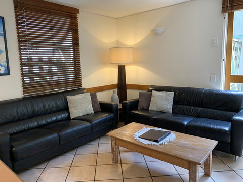 The Hastings Beach Houses - Maitland Accommodation 2