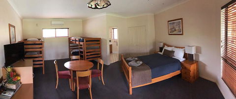 The Bearded Dragon Boutique Hotel - Maitland Accommodation 8