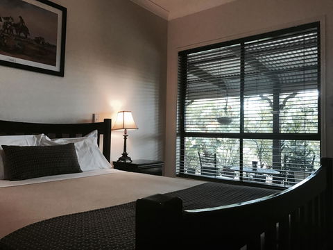 The Bearded Dragon Boutique Hotel - Maitland Accommodation 0