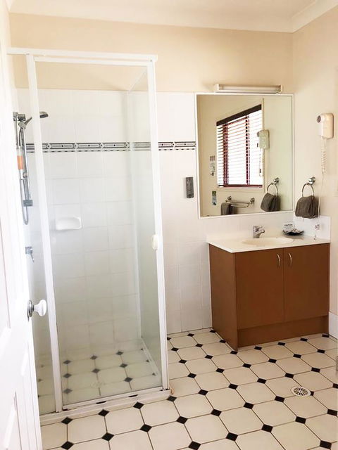 The Bearded Dragon Boutique Hotel - Maitland Accommodation 12