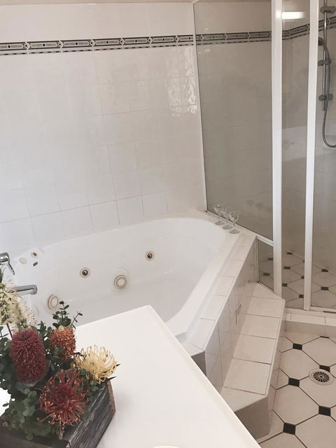 The Bearded Dragon Boutique Hotel - Maitland Accommodation 44