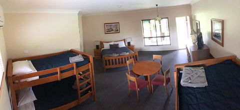 The Bearded Dragon Boutique Hotel - Maitland Accommodation 10