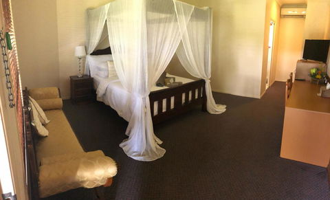 The Bearded Dragon Boutique Hotel - Maitland Accommodation 9