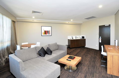 Hotel Grand Chancellor Townsville - Maitland Accommodation 2