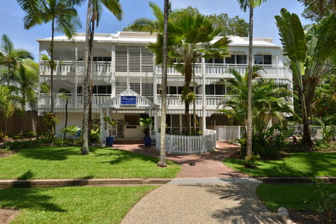 The White House Port Douglas - Maitland Accommodation 0