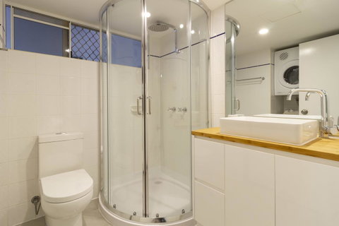 The White House Port Douglas - Maitland Accommodation 4