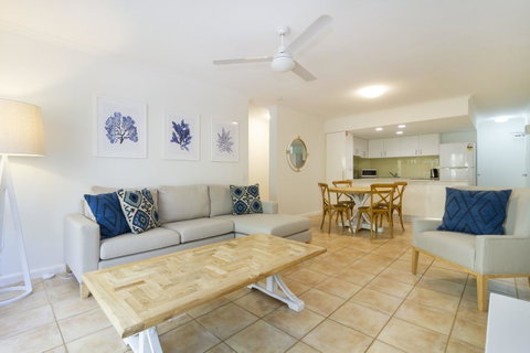 The White House Port Douglas - Maitland Accommodation 28