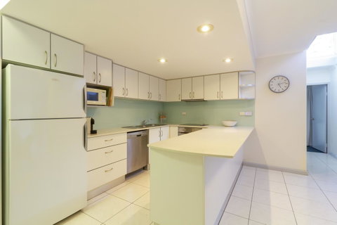 The White House Port Douglas - Maitland Accommodation 22