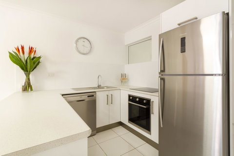 The White House Port Douglas - Maitland Accommodation 11