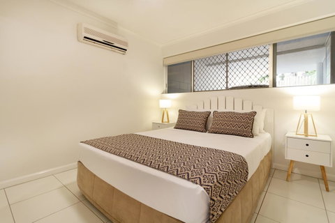 The White House Port Douglas - Maitland Accommodation 8