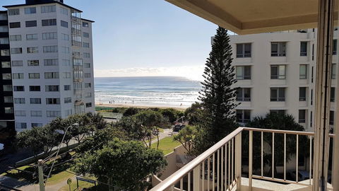 Surfers Chalet - Maitland Accommodation 15