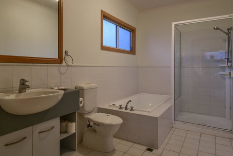 Bella Vista On Nara Pets Welcome - Maitland Accommodation 16