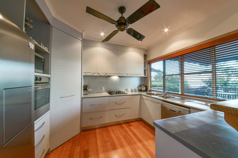 Bella Vista On Nara Pets Welcome - Maitland Accommodation 18