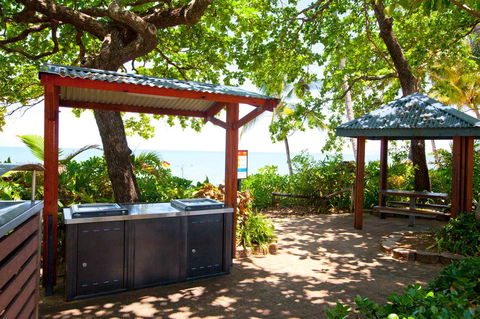 Trinity Beach Pacific - Maitland Accommodation 24