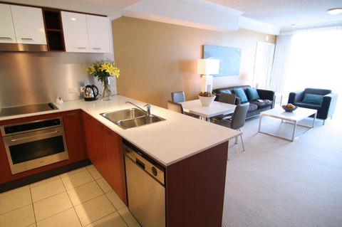 Mantra Towers Of Chevron - Maitland Accommodation 13