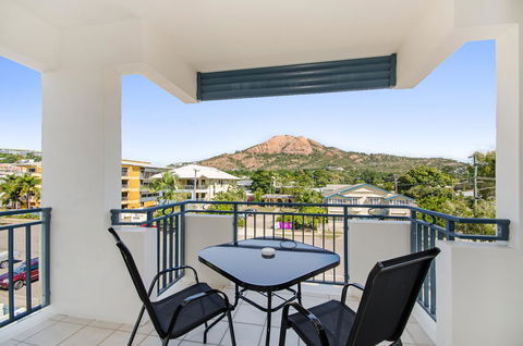 Madison Ocean Breeze Apartments - Maitland Accommodation 5