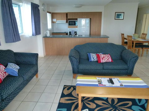 Madison Ocean Breeze Apartments - Maitland Accommodation 21
