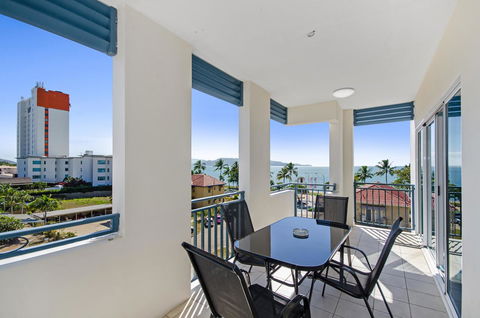 Madison Ocean Breeze Apartments - Maitland Accommodation 13