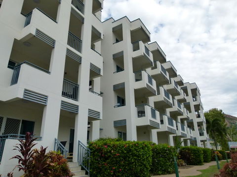 Madison Ocean Breeze Apartments - Maitland Accommodation 7
