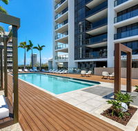 Qube Broadbeach - Maitland Accommodation