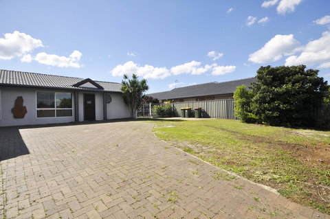 Bribie Island Canal Holiday Destination! - Maitland Accommodation 2