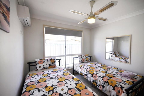 Bribie Island Canal Holiday Destination! - Maitland Accommodation 19