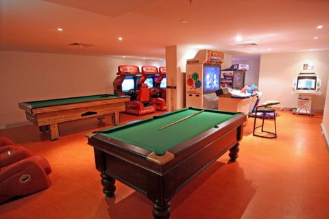 Beach Stay - Ocean & Riverview Resort Chevron Renaissance Central Surfers Paradise - Maitland Accommodation 29