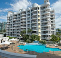 Broadbeach Holiday Apartments - Maitland Accommodation