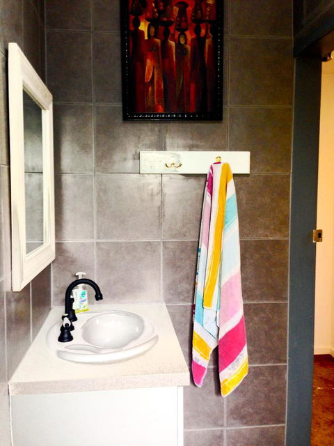 XYL Pets Friendly Seaside Boutique Guesthouse - Maitland Accommodation 4
