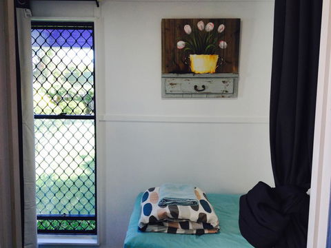 XYL Pets Friendly Seaside Boutique Guesthouse - Maitland Accommodation 7