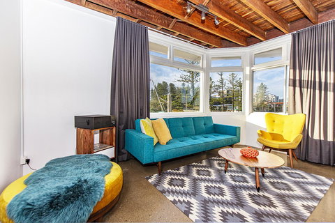 The Pink Hotel Coolangatta - Maitland Accommodation 18