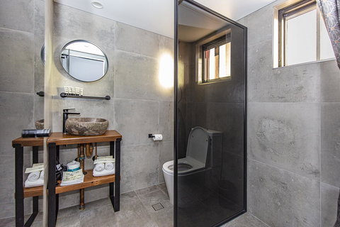 The Pink Hotel Coolangatta - Maitland Accommodation 14