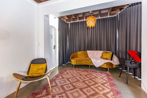 The Pink Hotel Coolangatta - Maitland Accommodation 29