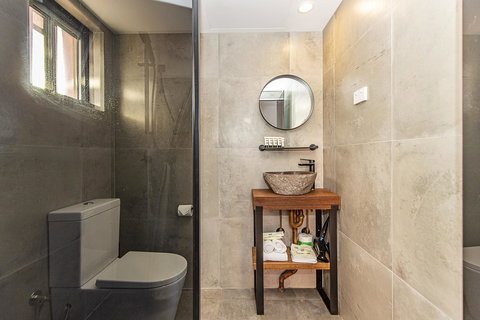 The Pink Hotel Coolangatta - Maitland Accommodation 31