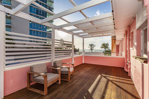 The Pink Hotel Coolangatta - Maitland Accommodation 30