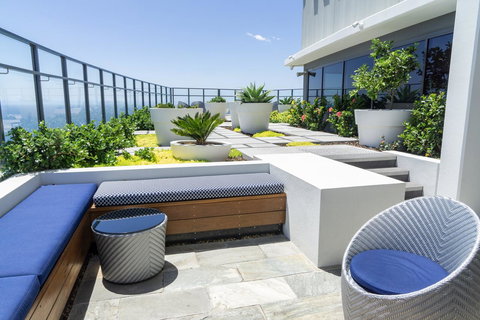 Rhapsody Resort - Official - Maitland Accommodation 7