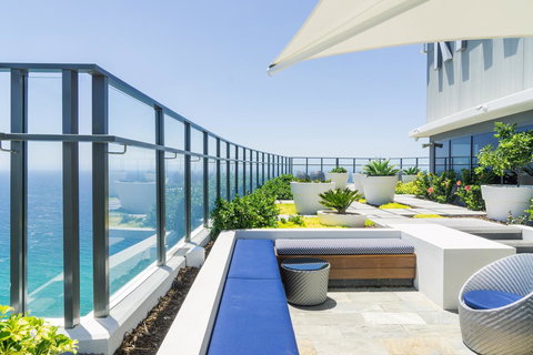 Rhapsody Resort - Official - Maitland Accommodation 12