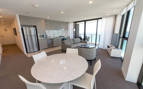 Rhapsody Resort - Official - Maitland Accommodation 23