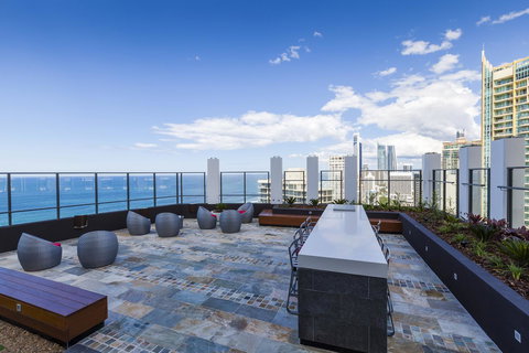 Rhapsody Resort - Official - Maitland Accommodation 42