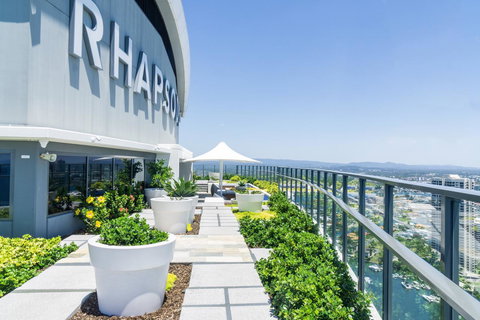 Rhapsody Resort - Official - Maitland Accommodation 1