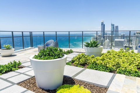 Rhapsody Resort - Official - Maitland Accommodation 4