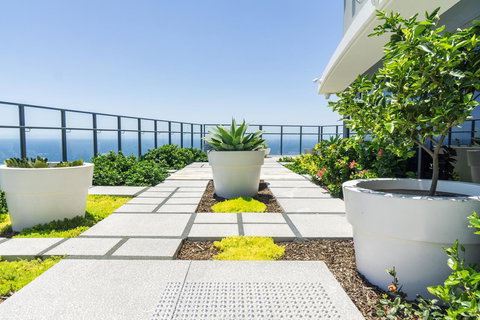 Rhapsody Resort - Official - Maitland Accommodation 3