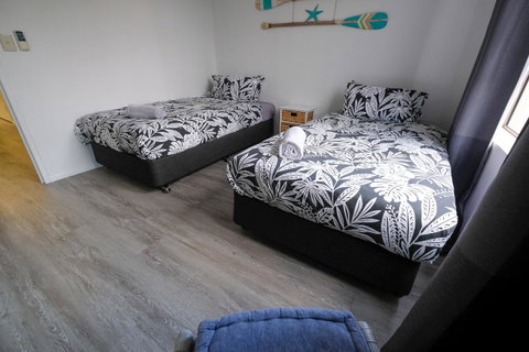Sanctuary Beach Retreat - Maitland Accommodation 2