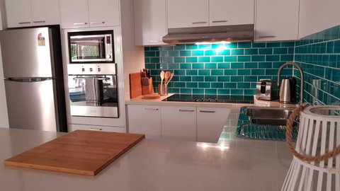 Sanctuary Beach Retreat - Maitland Accommodation 8