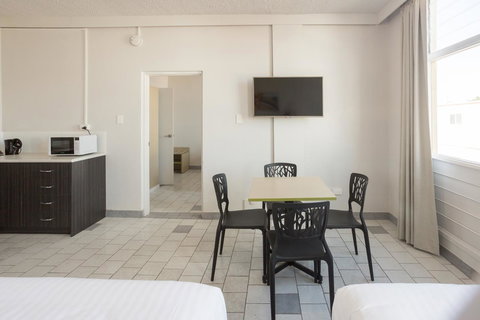 Nightcap At Emerald Star Hotel - Maitland Accommodation 29