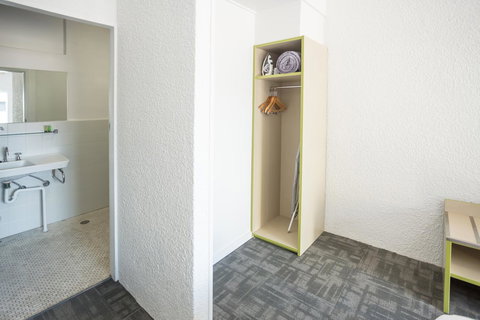 Nightcap At Emerald Star Hotel - Maitland Accommodation 9