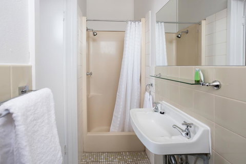 Nightcap At Emerald Star Hotel - Maitland Accommodation 27