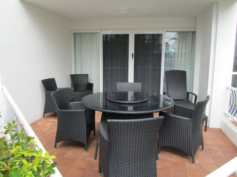 Le Beach Apartments - Maitland Accommodation 18