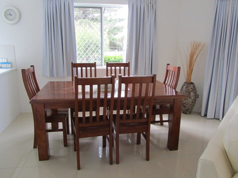 Le Beach Apartments - Maitland Accommodation 19