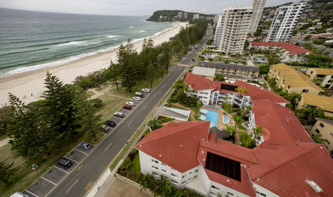 Le Beach Apartments - Maitland Accommodation 3